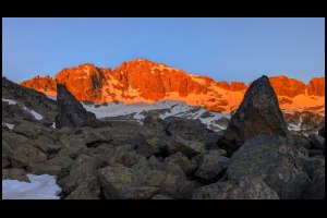 06h28-Face-Nord-Ardiden-rouge.jpg