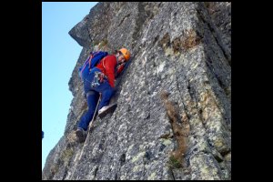 10h20-Seb-reaches-first-peg.jpg