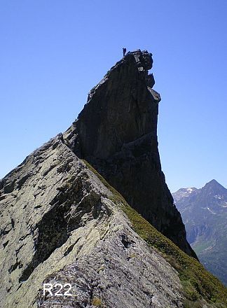Dent d'Orlu, Catalan en haut du Pouce