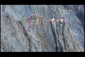 13h05-Les-4-clochetons+rappel-Aig.d.Glaciers.jpg