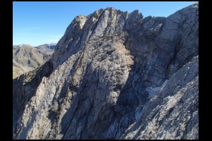 13h28-Petit-Vignemale-et-son-glacier.jpg
