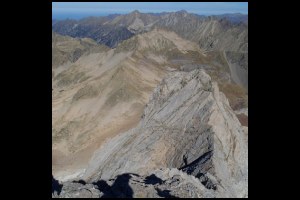 15h38-Plutot-escalader-le-Petit-Vignemale.jpg