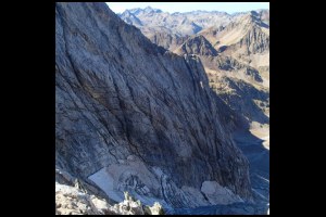 16h03-Eperon-NW-Aig.Glaciers-vudu-Pt.Vign.jpg