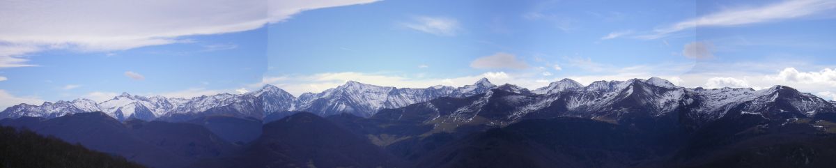 Panorama Chaine Pyrénées, vers l'ouest, photo