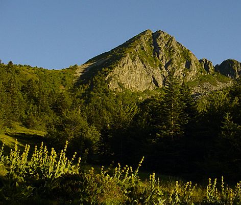 Dent d'Orlu face NW  photo Cestrade
