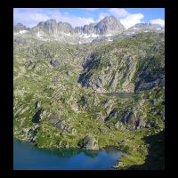 137-Glere-bain-dans-lac-droite-2132m.jpg