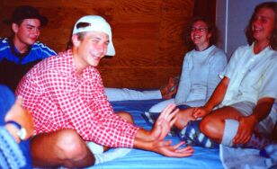 Raid-7, Pascal mime... un crabe ?